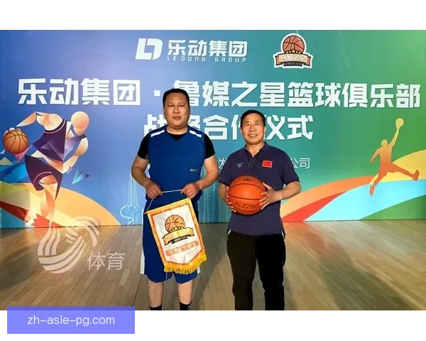 全面解析篮球联赛：历史、明星、战术、转会、趣闻一网打尽!